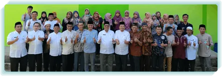 Apresiasi Dedikasi: 6 Guru & Staf MTsN 1 Pandeglang Raih Satyalancana Karya Satya